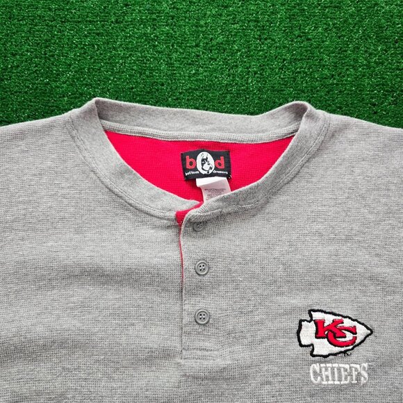 Kansas City Chiefs Tshirt Mens Large Gray Red Henley Knit Long Sleeve NFL - Picture 2 of 8